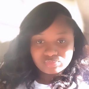 Meet your Posher, Aareona